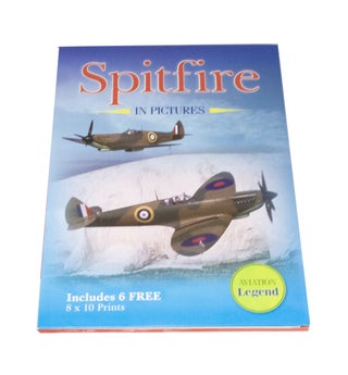 Item #3882 Spitfire in Pictures. Les PERERA
