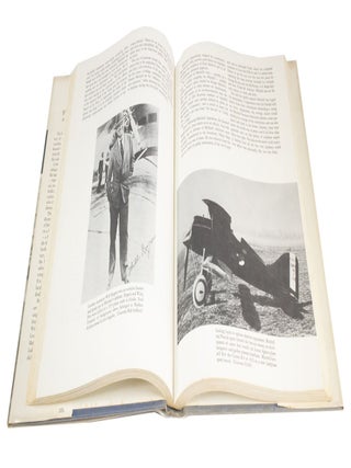 Command the Horizon - A Pictorial History of Aviation